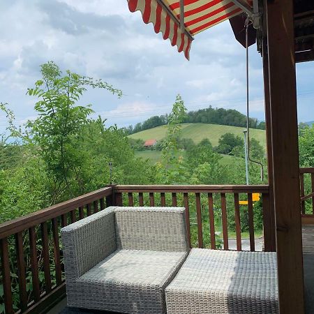 Bed&Breakfast Region Murtensee Münchenwiler Buitenkant foto